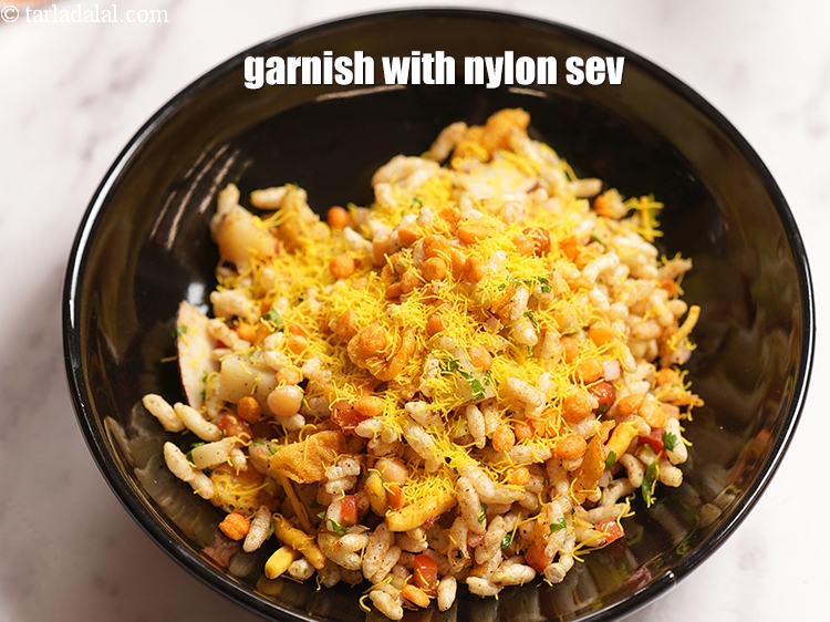 Step 23 – Garnish with nylon sev.&nbsp;