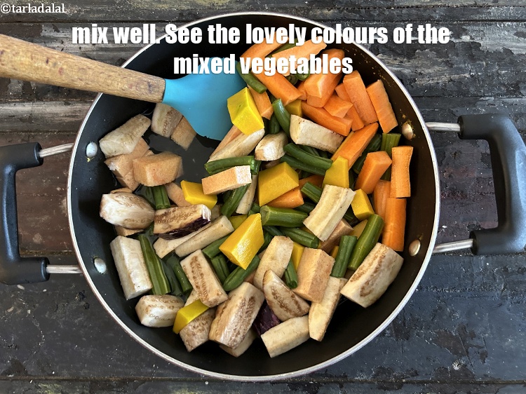 Step 22 – Mix well. See the lovely colour of the mixed vegetables.&nbsp;