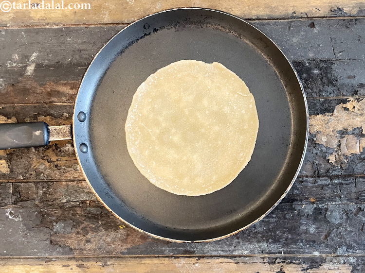 Step 37 – Lightly cooking the rotis ensure uniform cooking after stuffing.&nbsp;