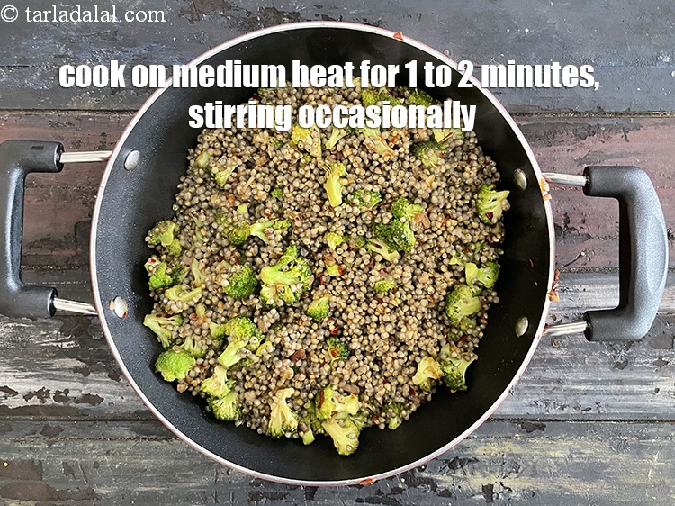 Step 29 – Cook on a medium flame for another 1 to 2 minutes, while stirring occasionally.