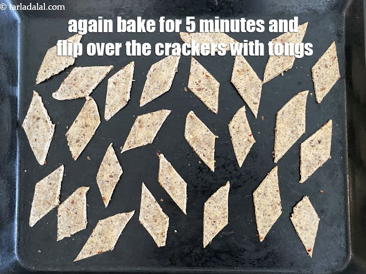 स्टेप 22 – ट्रे को वापस ओवन में रखें और 5 मिनट तक …