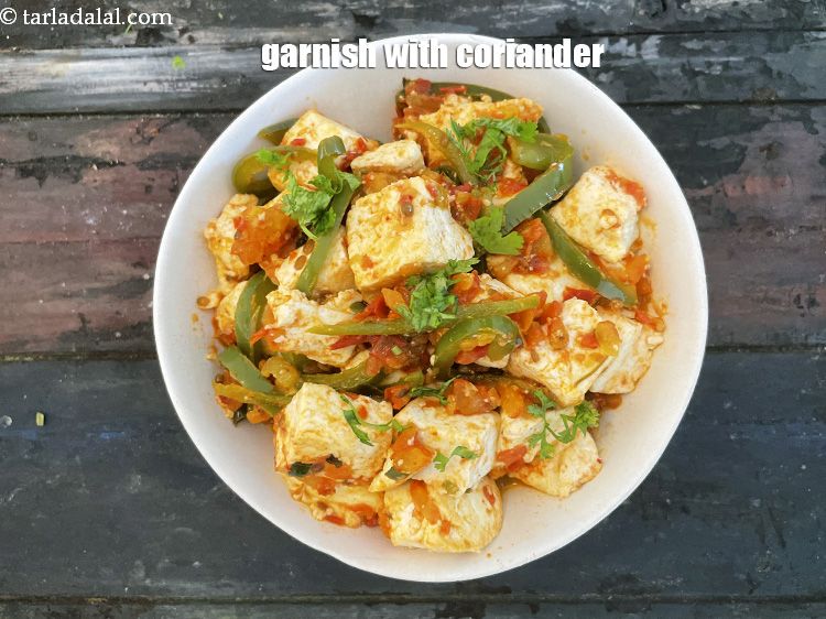 Step 29 – Transfer <strong>paneer capsicum stir fry |&nbsp;<!--%3Cmeta%20charset%3D%22UTF-8%22%20%2F%3E-->stir fried capsicum and paneer&nbsp;| healthy Indian style paneer stir …