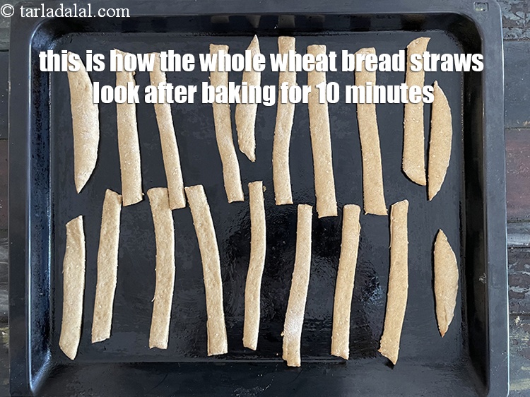 Step 25 – <meta charset="UTF-8" /> This is how the<strong>&nbsp;whole wheat straws</strong>&nbsp;look after 10&nbsp;minutes of baking.