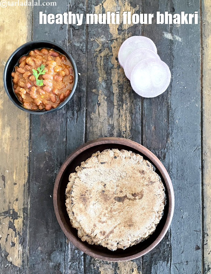 Step 33 – Serve <meta charset="UTF-8" /><strong>multigrain bhakri |&nbsp;healthy multi flour bhakri&nbsp;|&nbsp;3 flour bhakri&nbsp;|&nbsp;crispy bhakri without oil |</strong>&nbsp;hot …