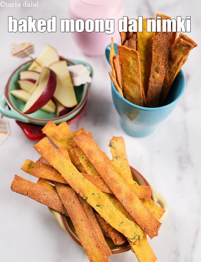 स्टेप 27 – <strong>मूंग दाल निमकी को</strong>&nbsp;परोसें&nbsp;या एयर-टाइट कंटेनर में रखें और आवश्यकतानुसार …