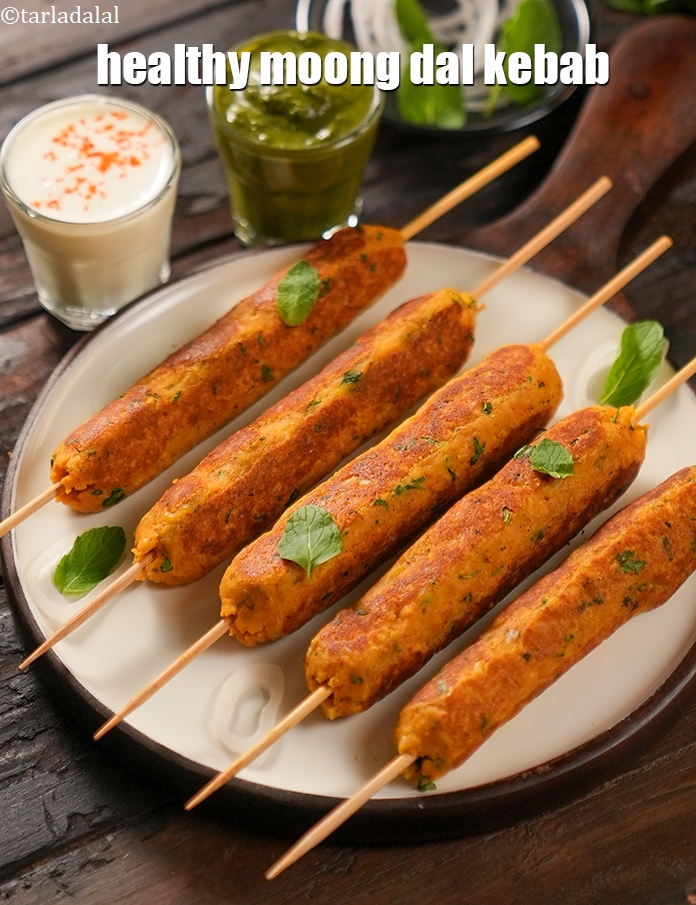 Step 25 – Serve<strong> moong dal seekh kebab recipe&nbsp;|&nbsp;healthy moong dal kebab&nbsp;|&nbsp;moong dal ke kebab&nbsp;|</strong> hot with green …