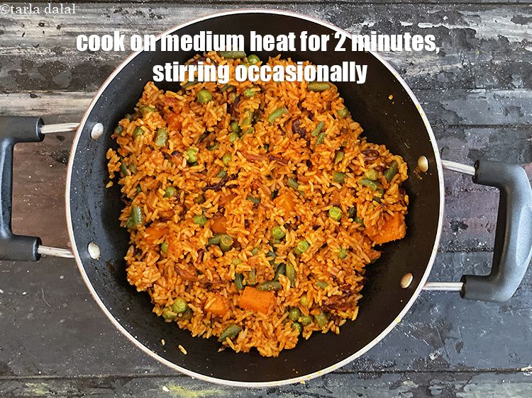 Step 23 – Cook on medium flame for 2 minutes, while stirring occasionally.