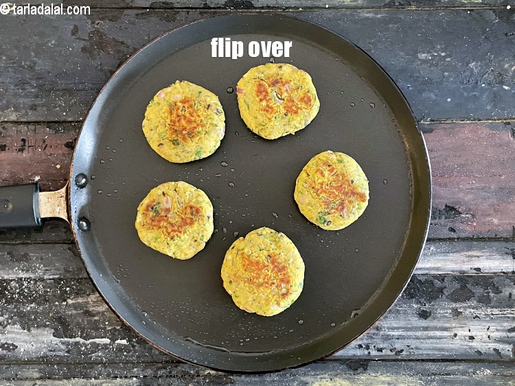 Step 29 – <meta charset="UTF-8" />Flip over.&nbsp;