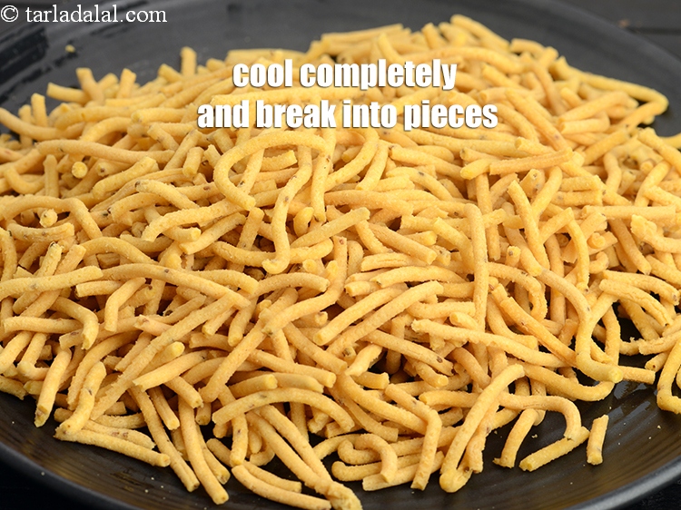 Step 24 – Cool completely and break into pieces using your fingers.