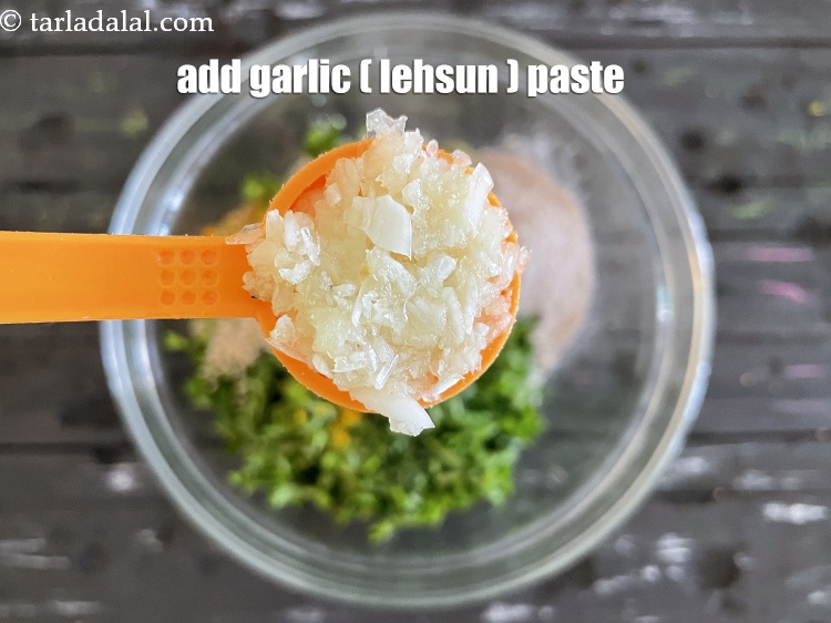 Step 31 – Add&nbsp;<meta charset="UTF-8" />2 tsp&nbsp;<a href="glossary-garlic-paste-lehsun-ki-paste-lahsun-ki-paste-350i">garlic (lehsun) paste</a>.