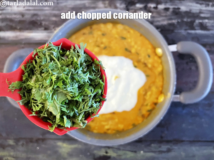 Step 30 – Add&nbsp;<meta charset="UTF-8" />1/4 cup&nbsp;finely&nbsp;<a href="glossary-chopped-coriander-783i">chopped coriander (dhania)</a>.