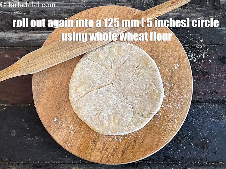 स्टेप 23 – फिर से 125 मि.मी. (5&rdquo;) व्यास के गोले में थोड़ा …