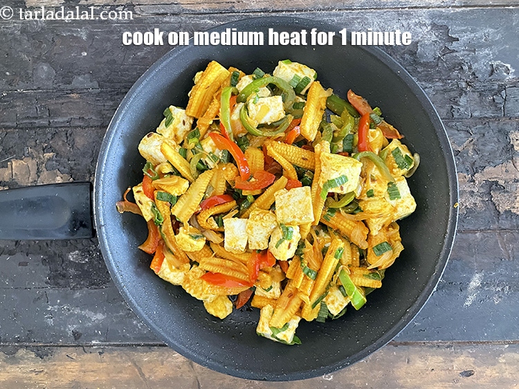 स्टेप 23 – <strong>बेबी कॉर्न और पनीर की सब्जी</strong> को | <strong>पनीर बेबीकॉर्न …