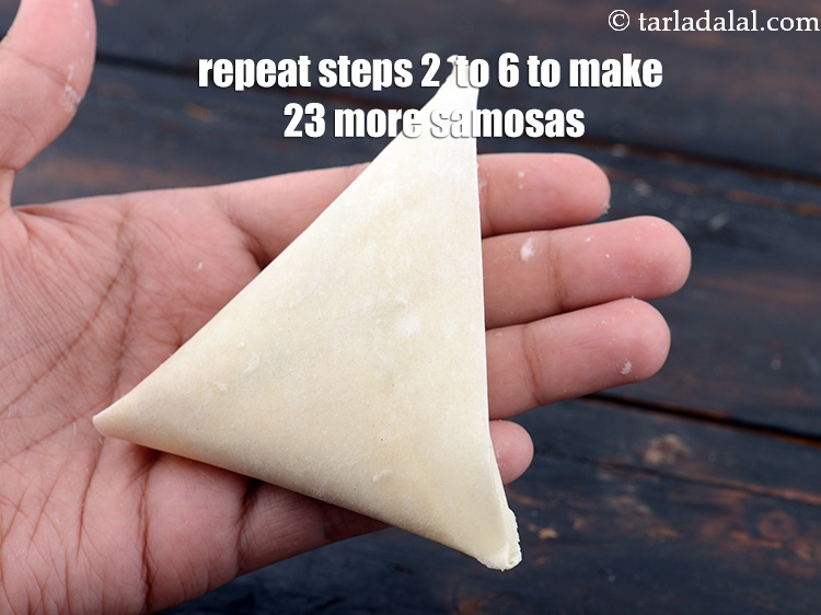 Step 23 – Repeat steps 2 &nbsp;to 6 to make 23 more samosas.