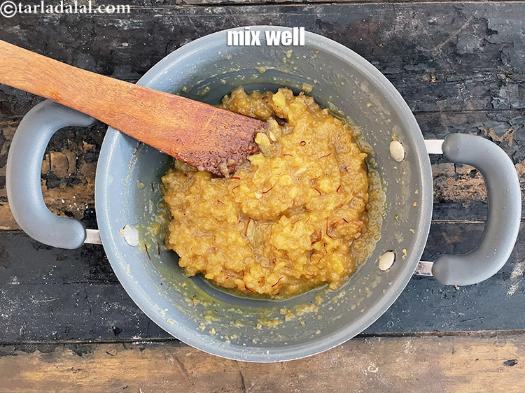 Step 30 – <p>Mix <strong>quick moong dal sheera | instant sheera |&nbsp;20 minute sheera |&nbsp;</strong>well.</p>