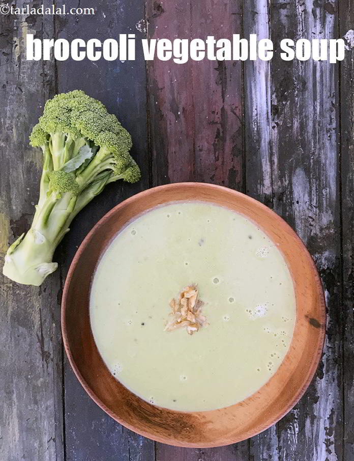 Step 25 – Serve <strong>broccoli walnut soup |&nbsp;broccoli vegetable soup | Indian&nbsp;broccoli soup |</strong>&nbsp;hot.