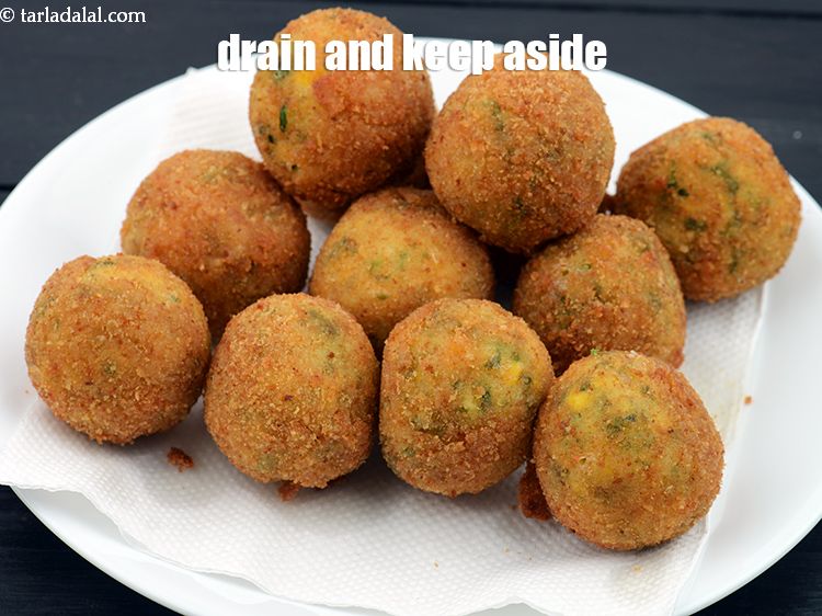 Step 24 – Drain on an absorbent paper and keep aside.&nbsp;