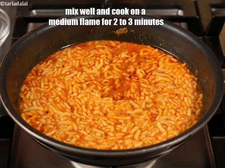 स्टेप 24 – अच्छी तरह मिलाएं और मध्यम आंच पर 2 से 3 …