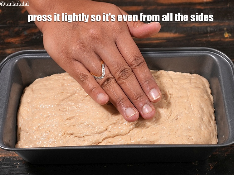 स्टेप 24 – इसे हल्के से दबाएं ताकि यह सभी तरफ से समतल …