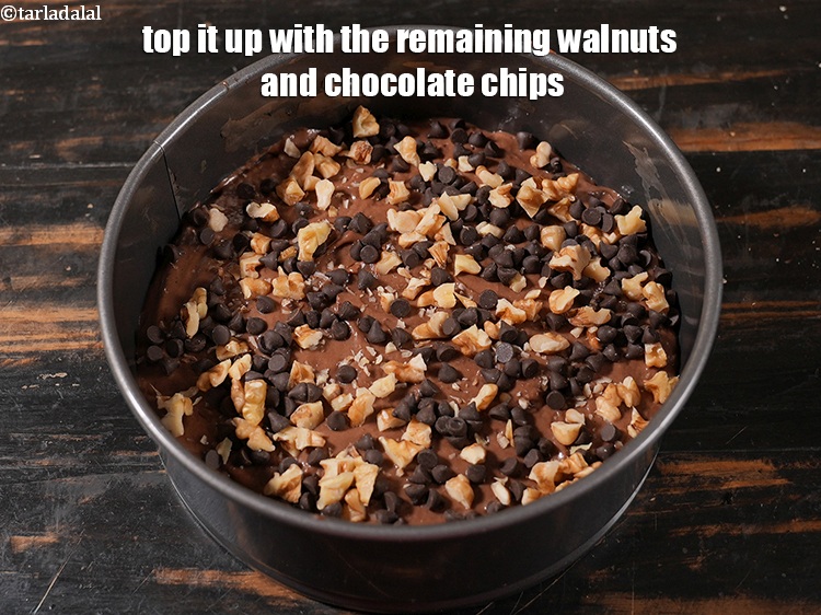 Step 24 – Top it up with the remaining walnuts and&nbsp;chocolate chips.