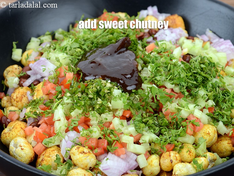 Step 25 – Add 2 tbsp <a href="https://www.tarladalal.com/sweet-chutney-22265r">sweet chutney</a>.