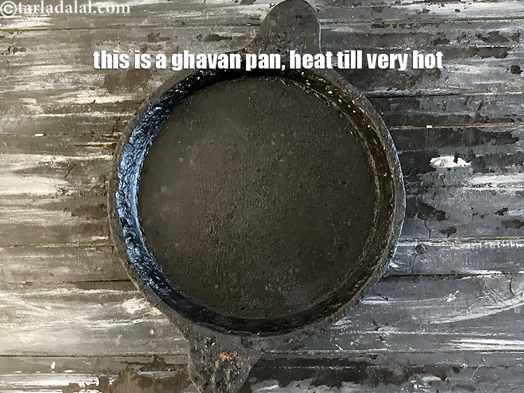 Step 30 – This is what&nbsp;<strong>ghavan pan (&nbsp;kali pan)</strong>&nbsp;looks like and is used by Mahasrashtrians to make ghavan …