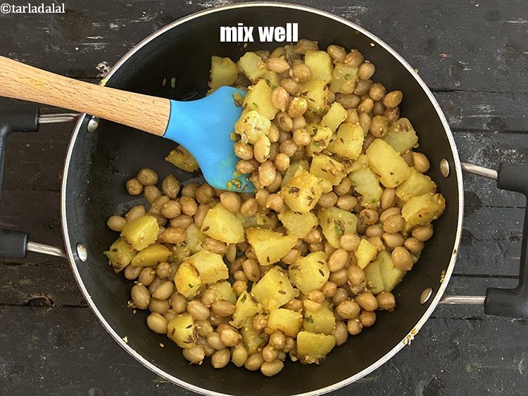 स्टेप 25 – अच्छी तरह से मलाएं।