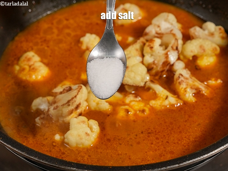 स्टेप 25 – स्वादानुसार नमक डालें।