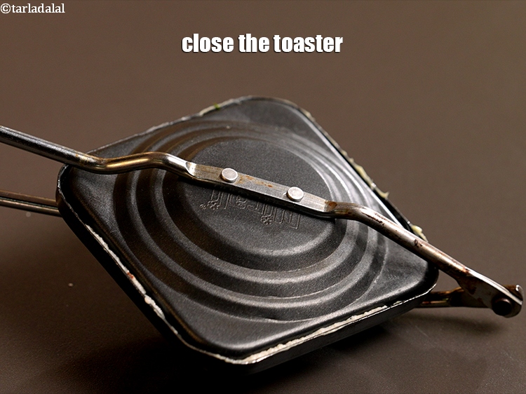 Step 25 – Close the toaster.