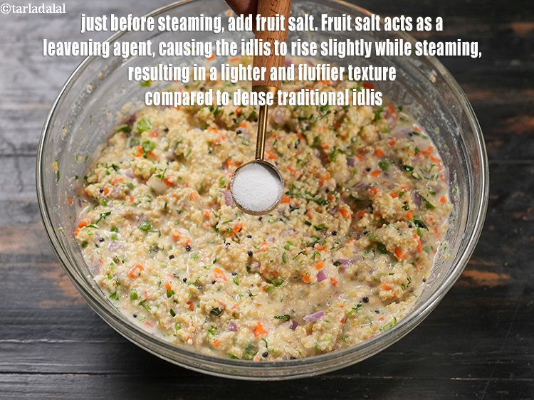 स्टेप 25 – १ टी-स्पून&nbsp;<a href=""https://www.tarladalal.com/glossary-fruit-salt-hindi-420i"">फ्रूट सॉल्ट</a>&nbsp;डालें। फ्रूट सॉल्ट एक ख़मीर बनाने वाले …