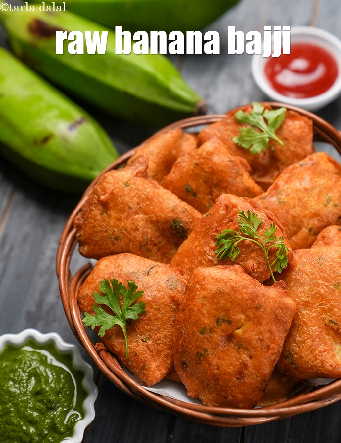 Step 26 – Serve <strong>raw banana fritters</strong> immediately with green chutney.