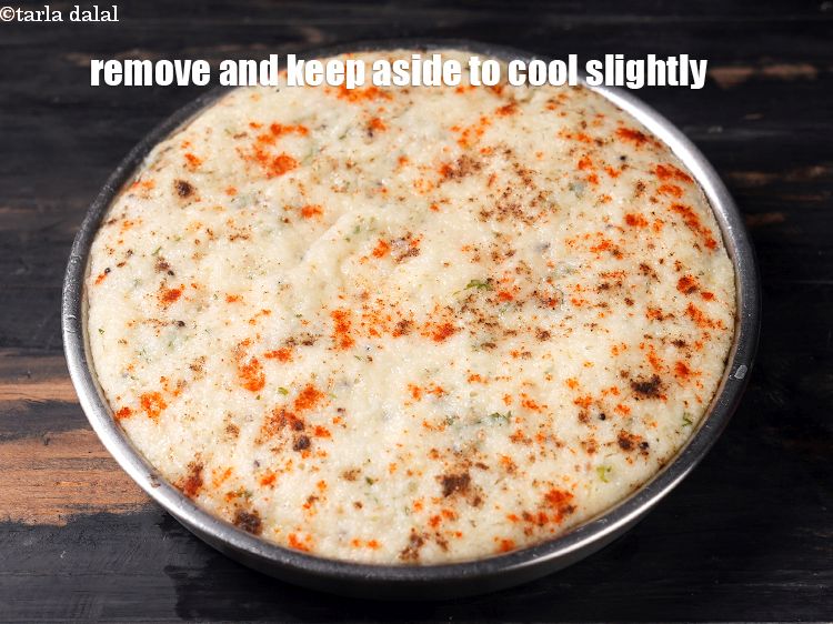 स्टेप 25 – निकालें और थोड़ा ठंडा होने के लिए एक तरफ रख …