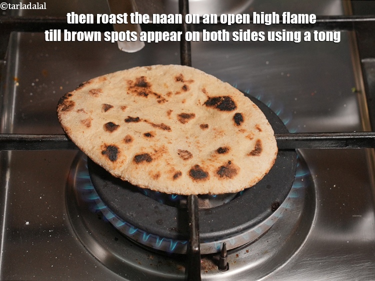 स्टेप 25 – फिर इसे खुली आंच पर तब तक सेंकें जब तक …