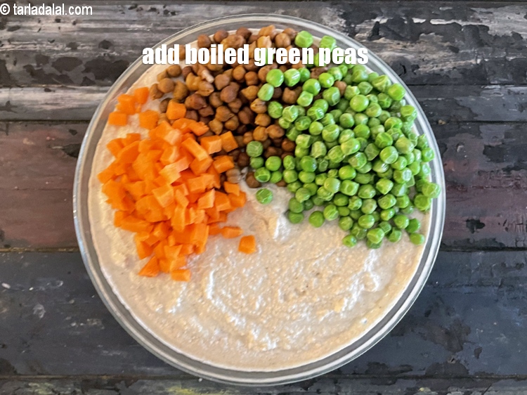Step 25 – Add 1/2 cup boiled green peas.