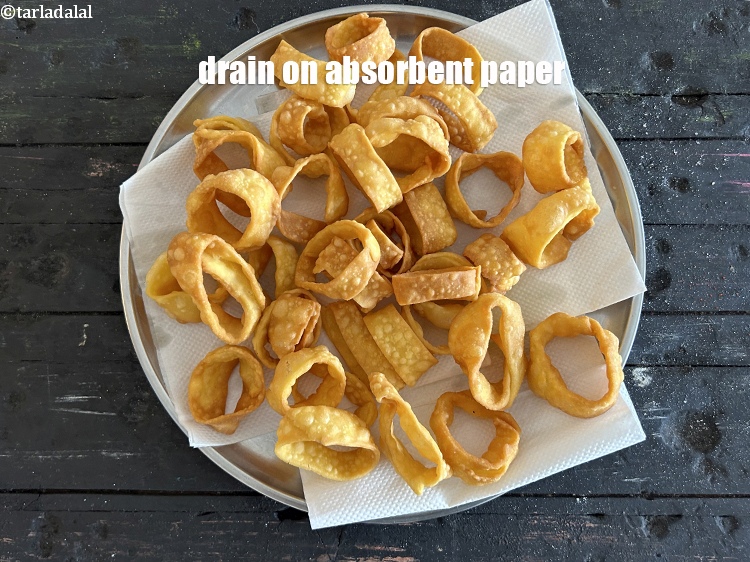 Step 25 – Drain on an absorbent paper.<br /> &nbsp;