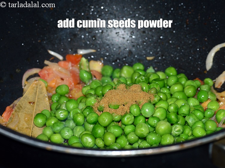 Step 25 – Add &frac12; tsp <a href="https://www.tarladalal.com/glossary-cumin-seeds-powder-jeera-powder-zeera-powder-382i">cumin seeds (jeera) powder</a>.