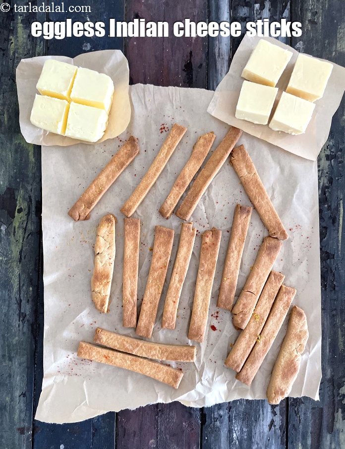 Step 27 – Serve&nbsp;<meta charset="UTF-8" /><strong>cheese sticks | eggless Indian cheese straw with wheat flour| &nbsp;homemade cheese sticks.</strong>