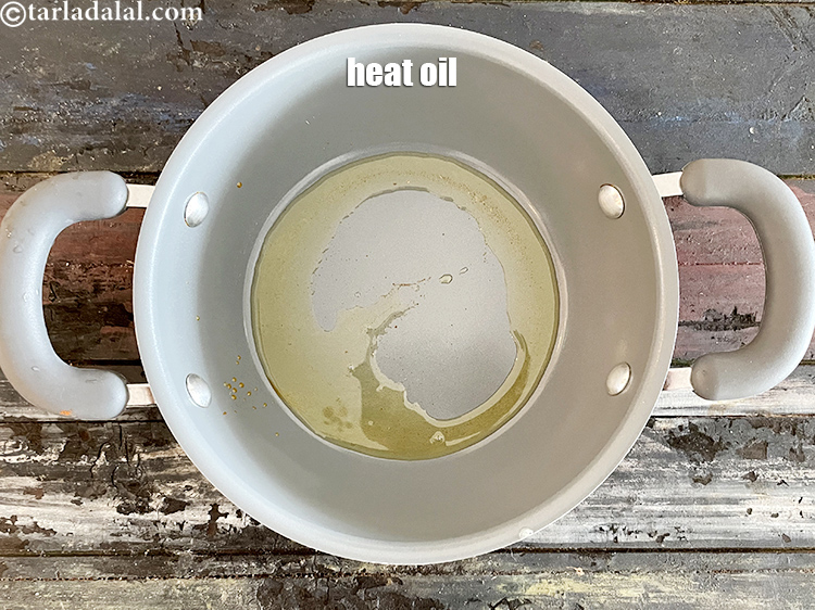 Step 26 – To make <meta charset="UTF-8" /><strong>batata tomato rassa bhaji recipe | Maharashtrian kanda batata cha rassa …