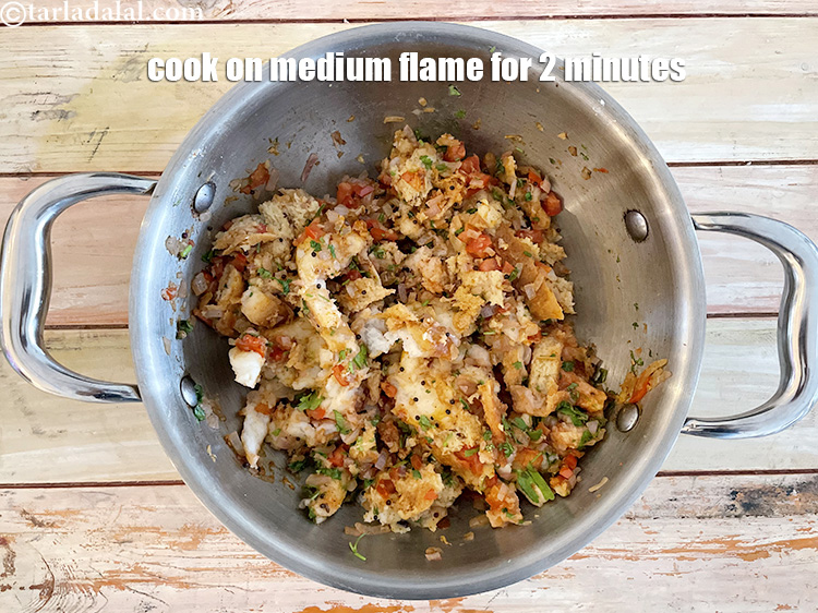 स्टेप 26 – <strong>क्विक ब्रेड स्नैक</strong> को | <strong>झटपट ब्रेड का नाश्ता | …