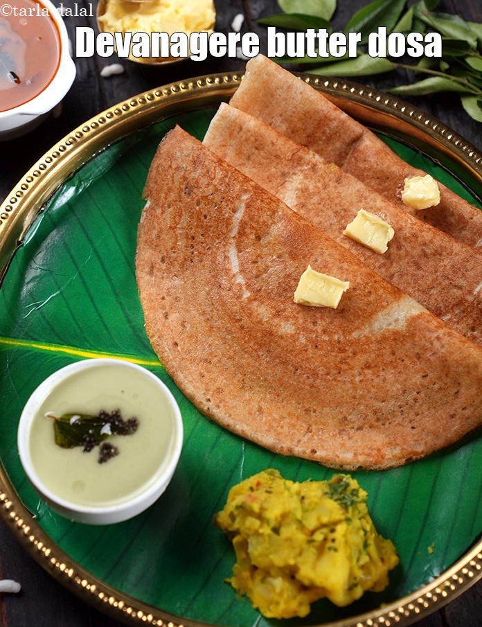 Step 27 – Serve<strong> benne dosa </strong>immediately with sambhar and coconut chutney.