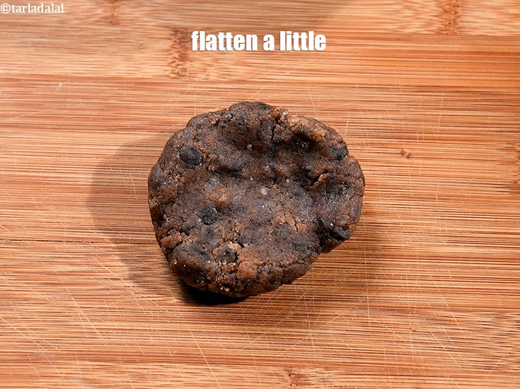 Step 26 – Flatten a little to make a depression.