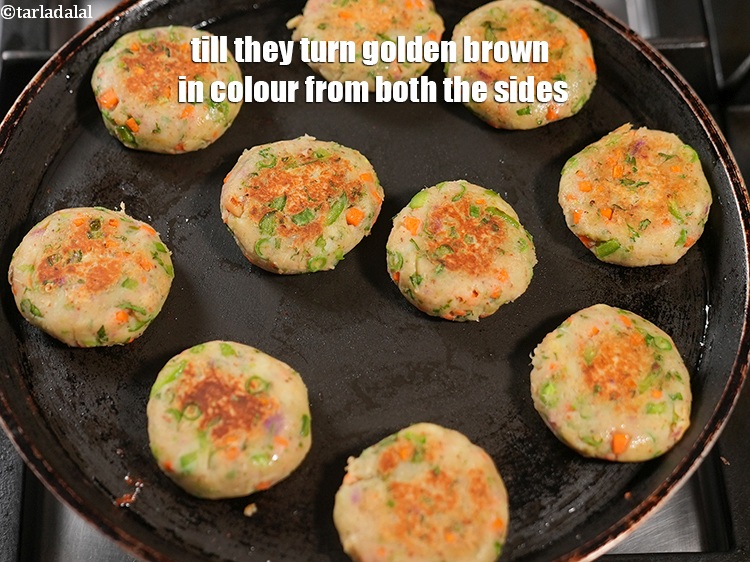 Step 26 – Till they turn golden brown in colour from both the sides.&nbsp;