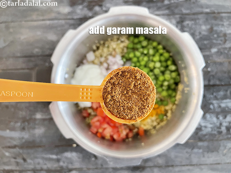 Step 46 – Add 1 1/2&nbsp;tsp&nbsp;<a href="garam-masala-163r">garam masala</a>.