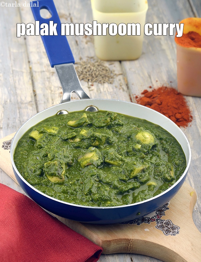 Step 33 – Serve <strong>spinach mushroom sabzi | palak mushroom curry | healthy palak vegetable sabzi |</strong>&nbsp;hot.