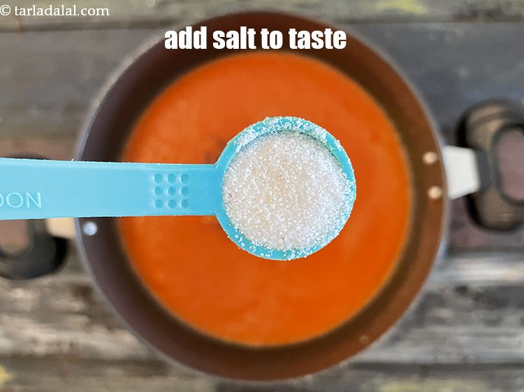 स्टेप 26 – स्वादानुसार नमक डालें।&nbsp;हमने 3/4 छोटी चम्मच नमक डाला है।
