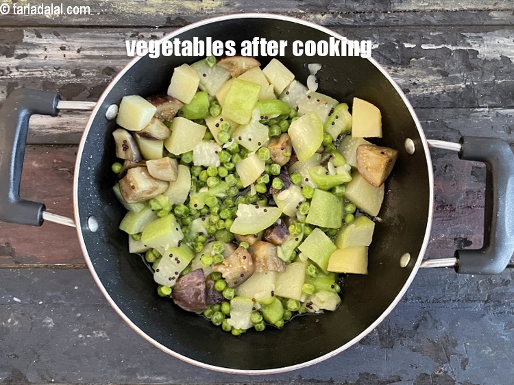 Step 27 – Vegetables after cooking for&nbsp;7 minutes.