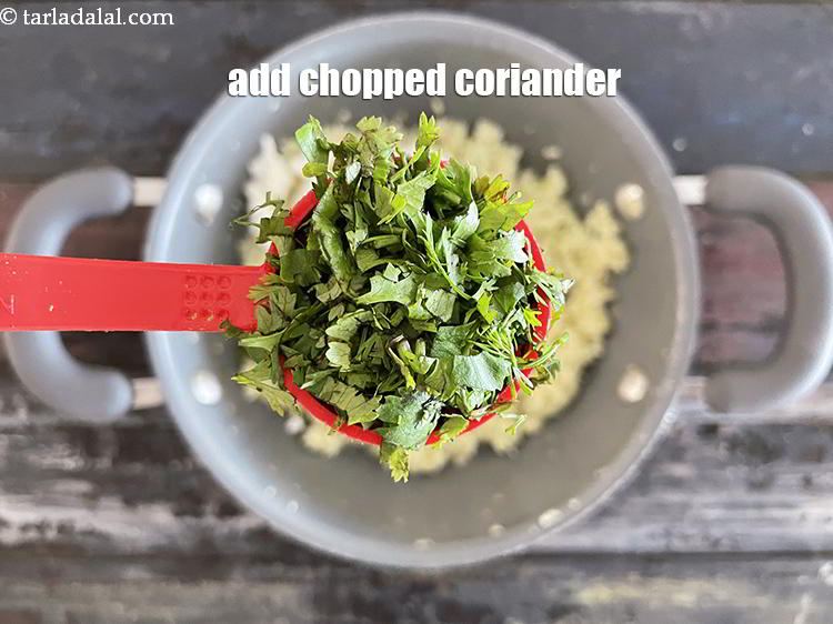 Step 26 – Add&nbsp;<meta charset="UTF-8" />2 tbsp&nbsp;<a href="glossary-chopped-coriander-783i">chopped coriander (dhania)</a>.