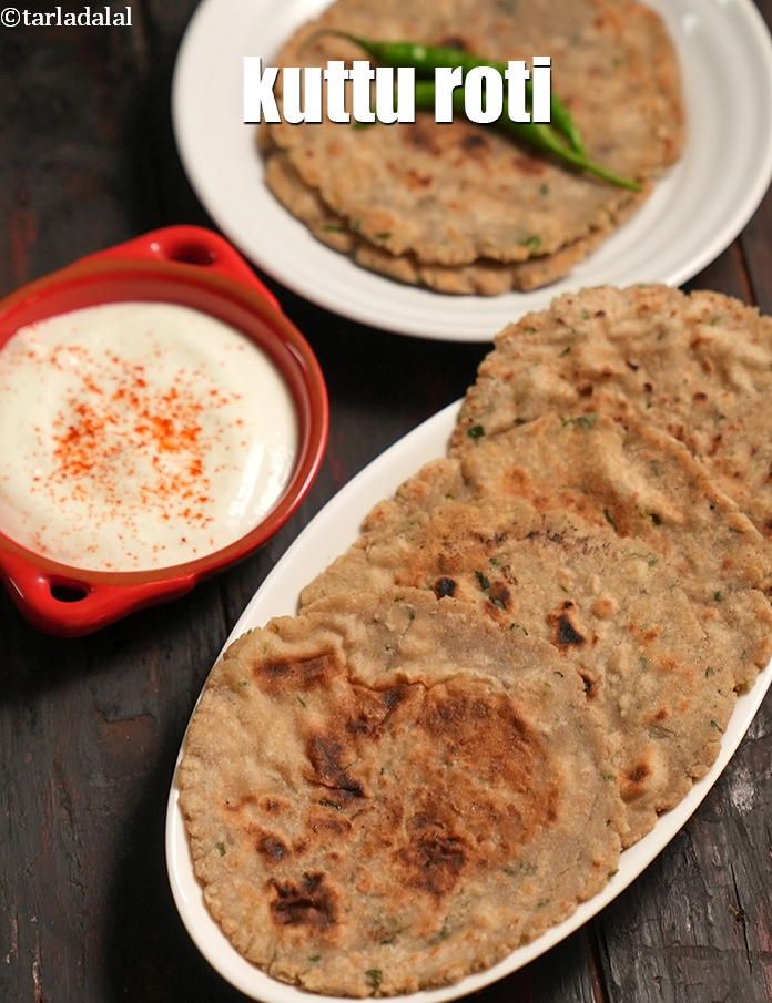 Step 27 – <meta charset="UTF-8" /> Serve <meta charset="UTF-8" /><strong>kuttu ka paratha&nbsp;|&nbsp;kuttu roti recipe&nbsp;|&nbsp;buckwheat paratha for vrat, fasting&nbsp;|&nbsp;</strong>&nbsp;immediately.