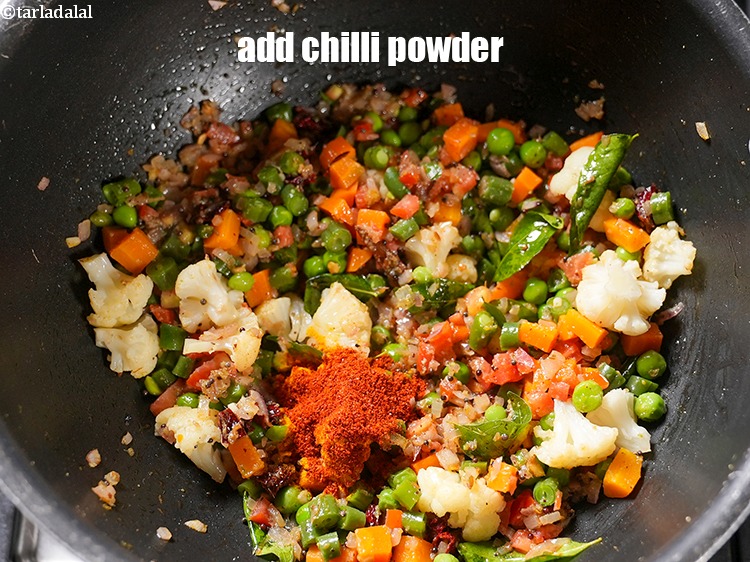 Step 27 – Add &frac12; tsp chilli powder.