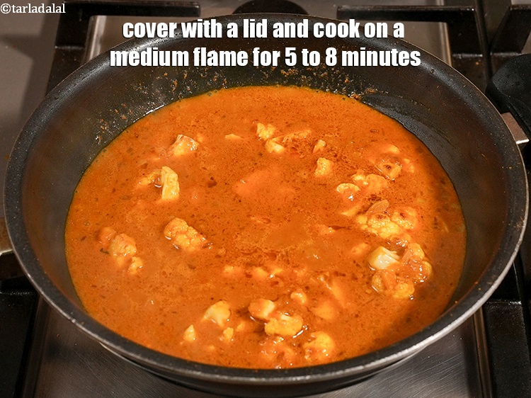 स्टेप 27 – ढक्कन से ढककर मध्यम आंच पर 5 से 8 मिनट …